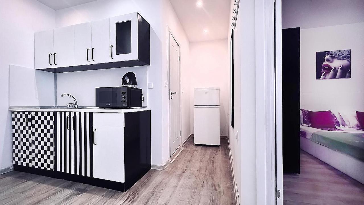 Private Apartment With Parking And Pool Balchik Exterior foto