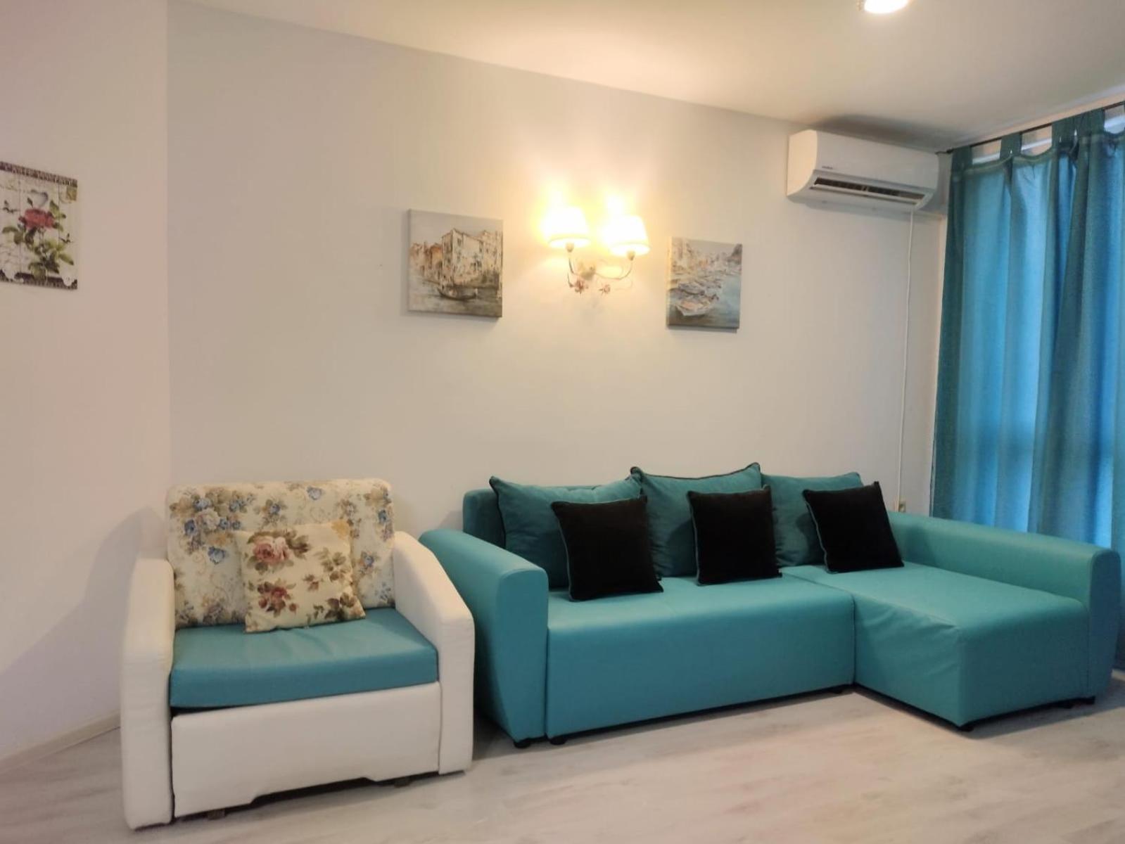 Private Apartment With Parking And Pool Balchik Exterior foto