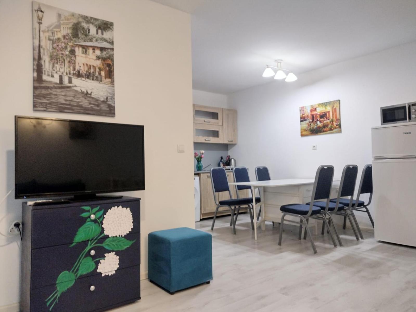 Private Apartment With Parking And Pool Balchik Exterior foto