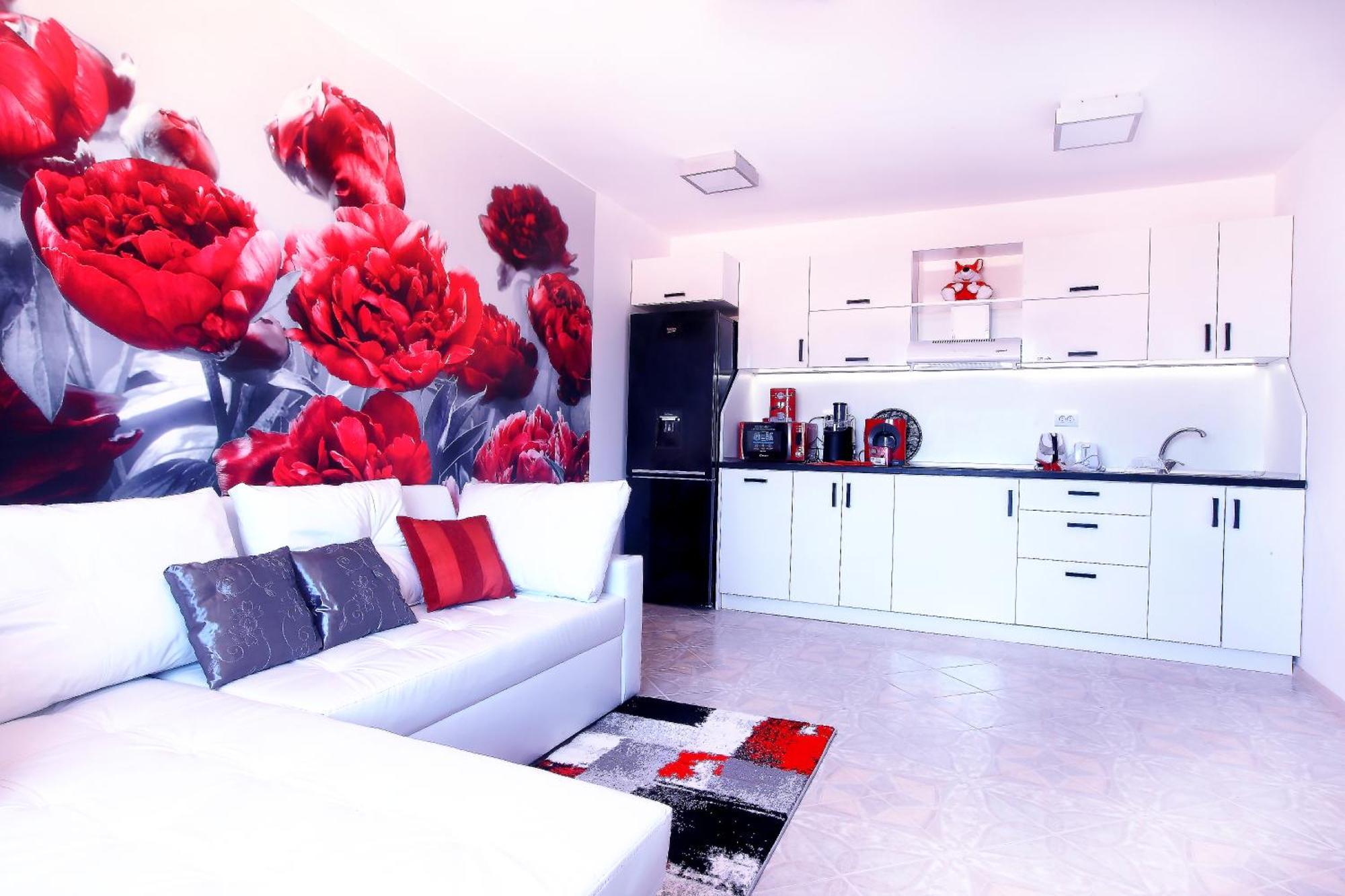 Private Apartment With Parking And Pool Balchik Exterior foto